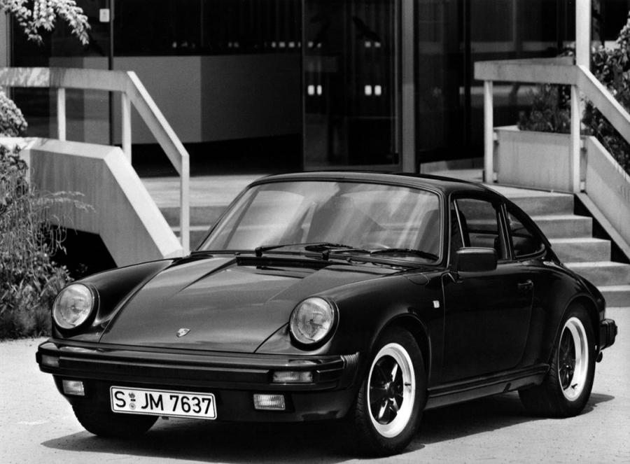  Porsche 911 Carrera 3.2 Coupe (911) 1984 года  (фото 10 из 17)